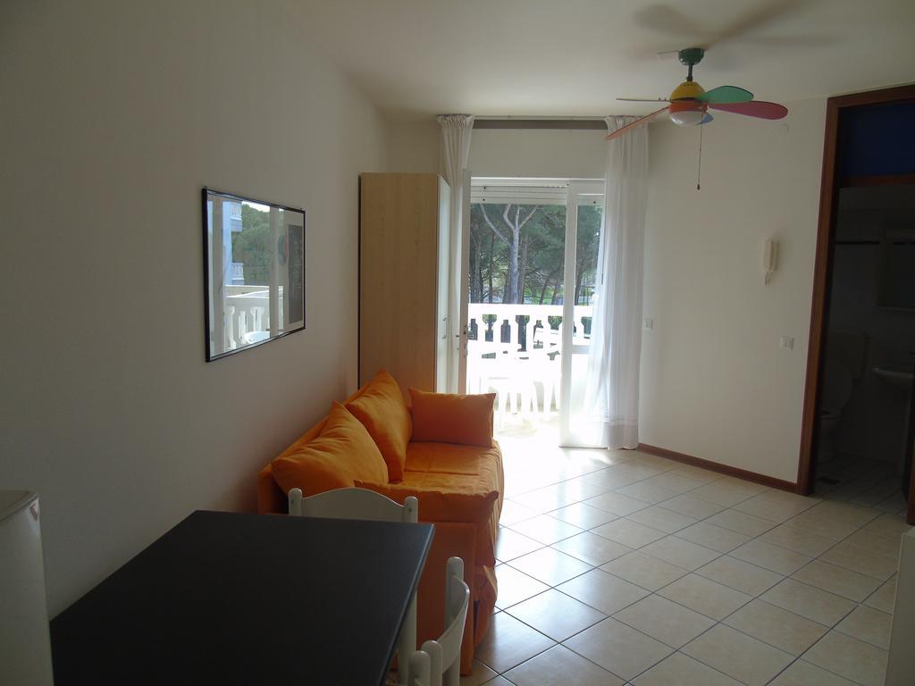 Residenza Rubin Apartment Lignano Sabbiadoro Exterior photo